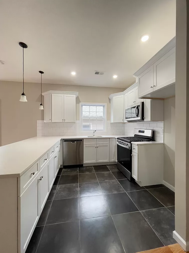 Foto del edificio - 345 N 2nd St