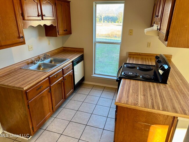 Photo - 6050 Somerset Dr House