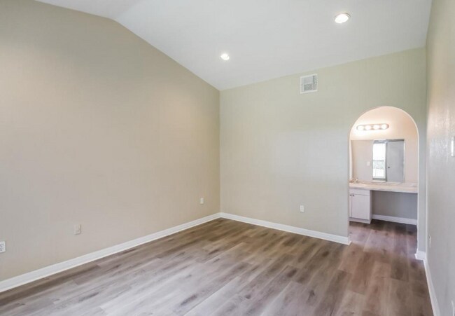 Foto del edificio - 211 NW 187th Ave