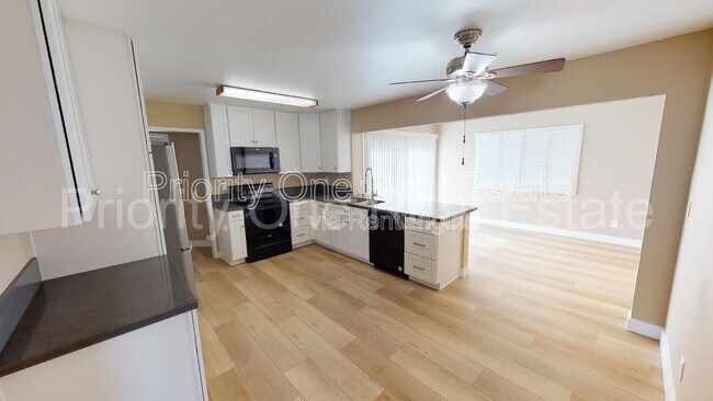 Building Photo - 15374 Calle Juanito
