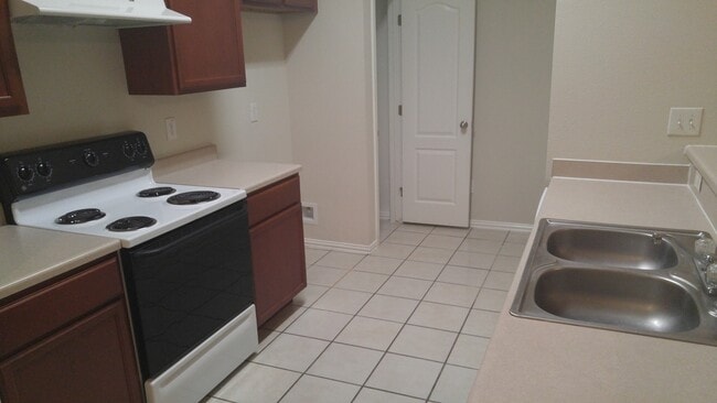 Foto del edificio - HOME5540-60