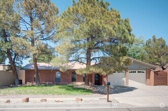 Building Photo - 7409 Luella Anne Dr NE