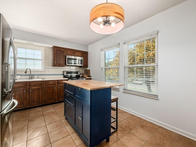 Foto del edificio - 8346 Seabright Dr