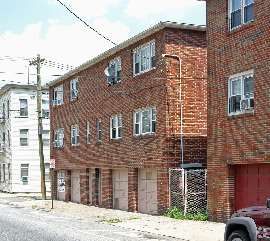 3512 Hudson Ave, Union City, NJ 07087 Apartments in Union City, NJ