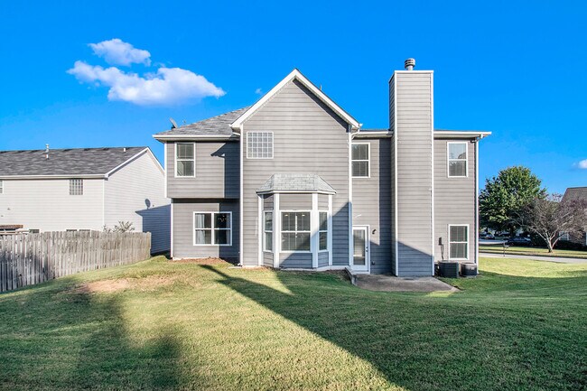 Foto del edificio - 395 Sugarberry Ln