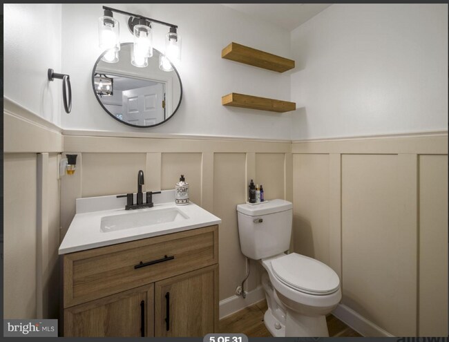 Building Photo - 5523 Inverness Woods Ct