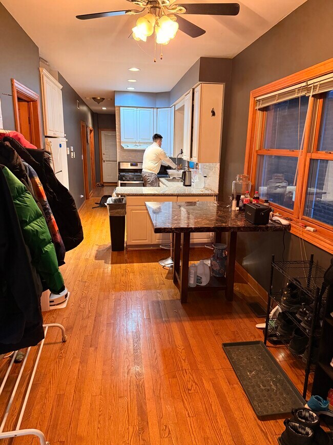 Foto del edificio - 1721 W Julian St