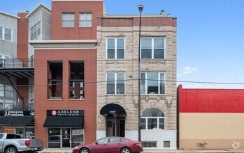 Building Photo - 1727 N Clybourn Ave