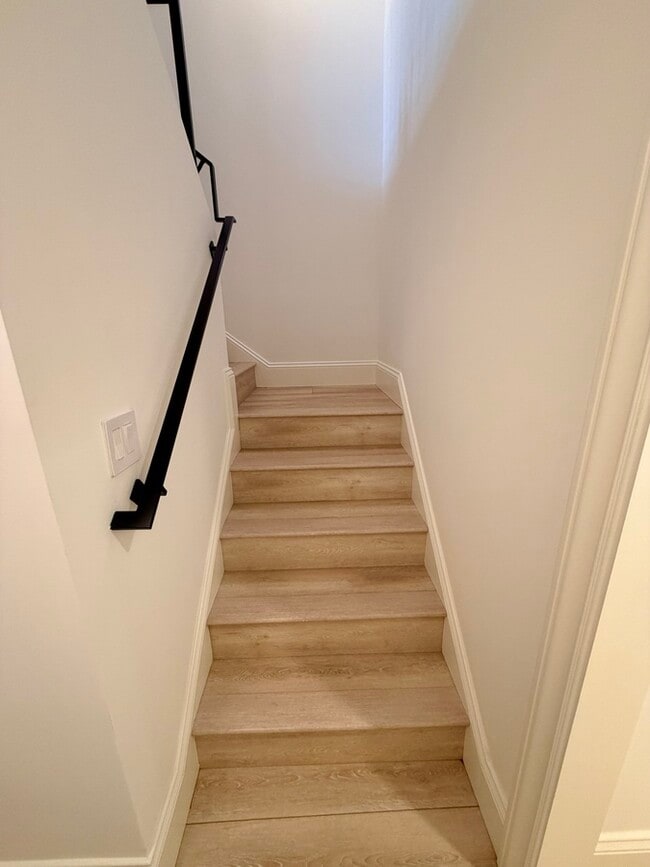 Building Photo - 1249 Kearny St