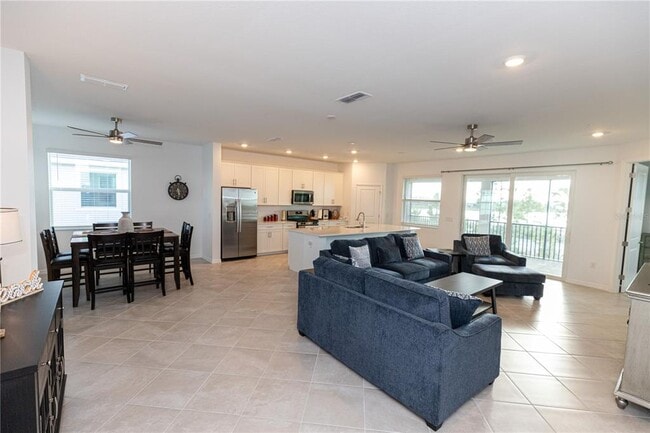 Foto del edificio - 16572 Kingwood Ln