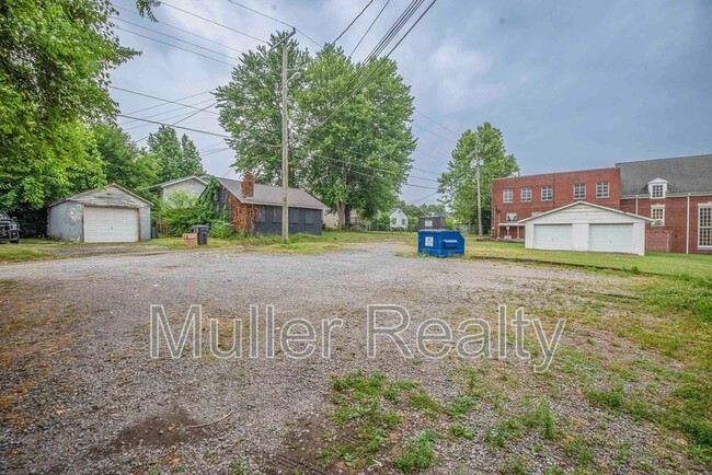 Photo - 1705 Washington Ave Apartment