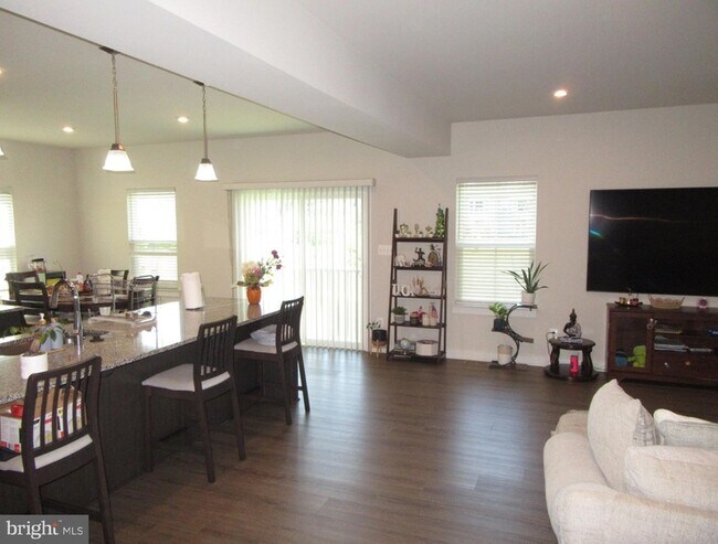 Foto del edificio - 604 Longleaf Dr