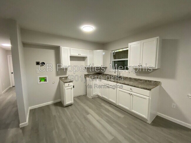 Building Photo - 4644 Huckleberry Cove