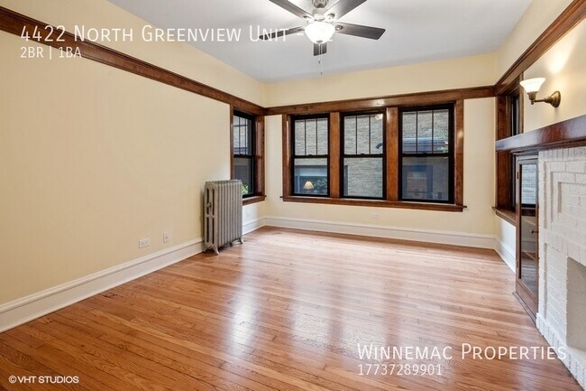 Foto del edificio - 4422 N Greenview Ave