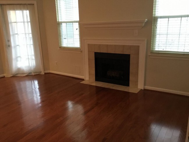 Building Photo - 20273 Beechwood Ter