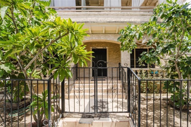 Foto del edificio - 1634 Alexandria Ave