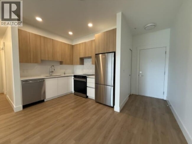 Building Photo - 11907-11223 223 St