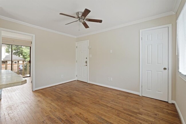 Building Photo - 3409 Mandell St