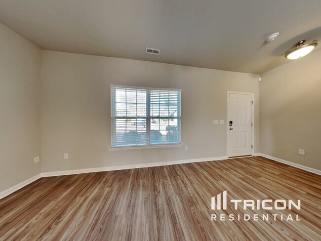 Building Photo - 218 Douglas Fir Place Clayton NC