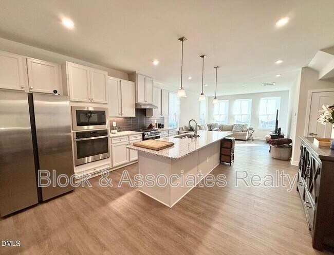 Foto del edificio - 1362 Chowan Ave