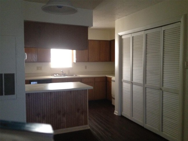 Foto del edificio - 910 A Spring Loop