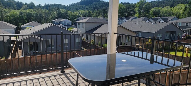 Foto del edificio - NW Corvallis, newer-construction home