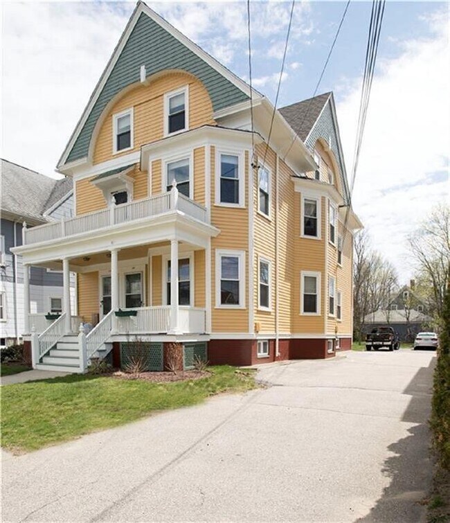 Building Photo - 118 Wentworth Ave