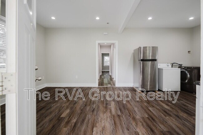 Foto del edificio - 218 E 34th St