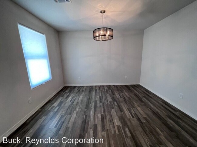 Foto del edificio - 4 br, 2.5 bath House - 567 Holly St.