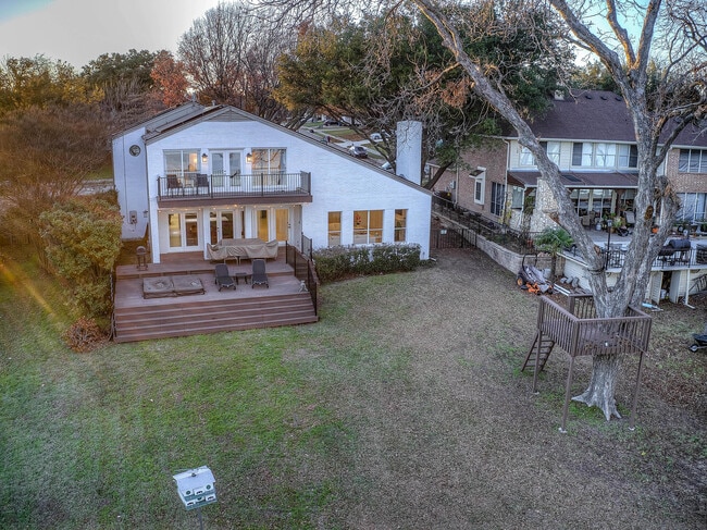 Foto del edificio - 8402 Columbia Dr