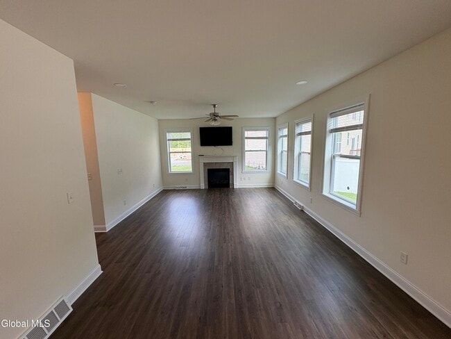 Building Photo - 43 Timber Creek Dr