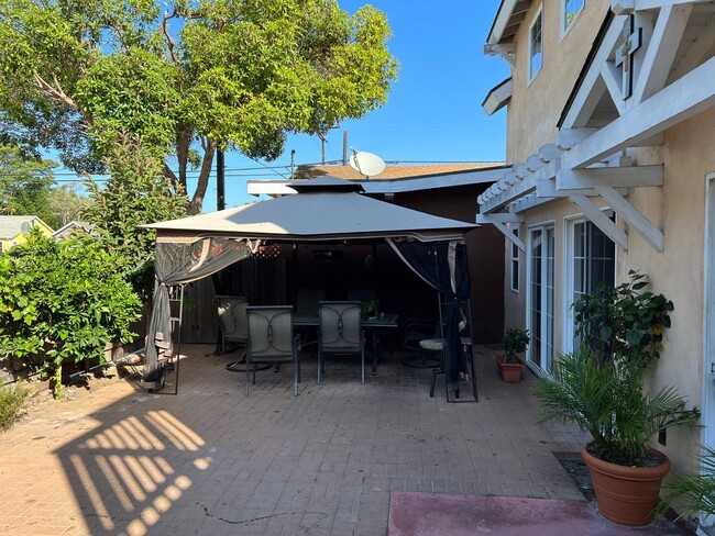 Foto del edificio - 1428 Chino St
