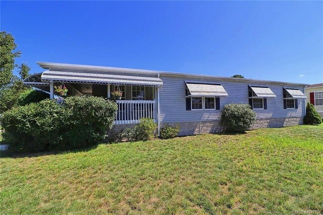 Building Photo - 80 Pine Ridge Blvd