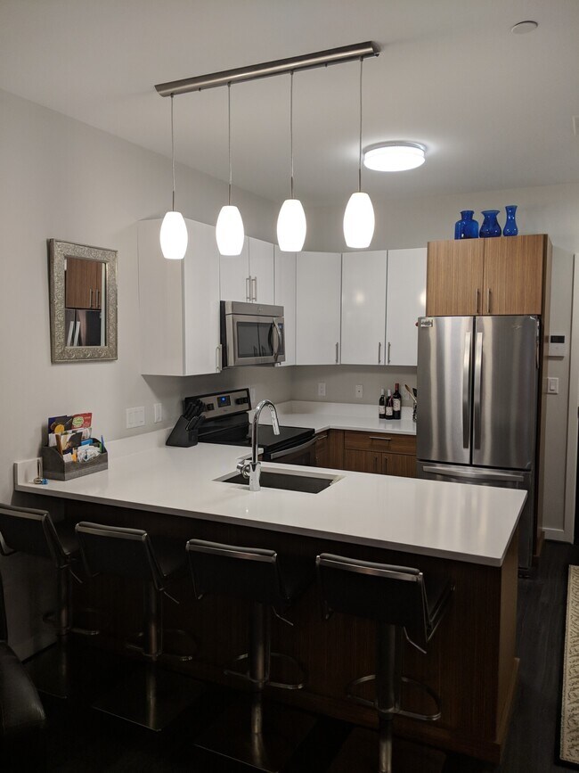 Building Photo - 999 Hancock St