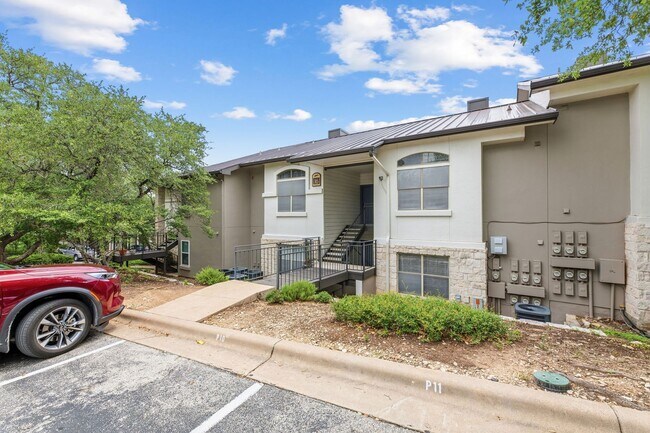 Foto del edificio - 6000 Shepherd Mountain Cove