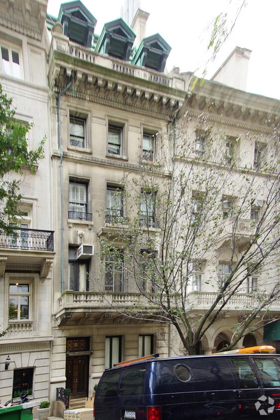 33 East 70th Street New York Ny 17 E 70th St, New York, NY 10021 - 17 E 70th St New York, NY 10021