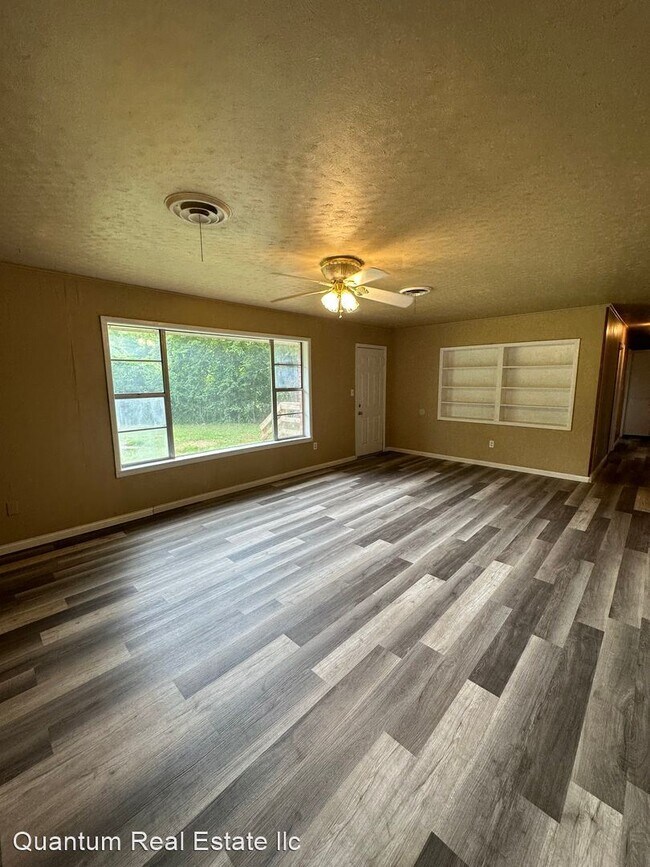 Building Photo - 3 br, 2 bath House - 115 Cloos Circle Drive