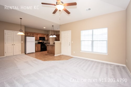 Foto del edificio - 2100 N 114th St