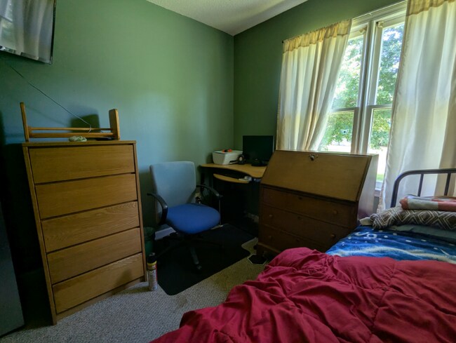 Foto del edificio - 1623 Lakeview Dr
