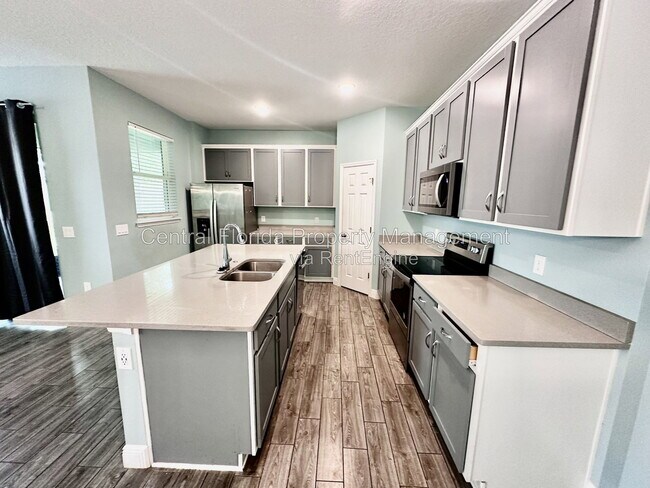 Building Photo - 2461 Firstlight Wy