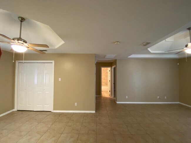 Building Photo - 1707 Tierra Dulce Dr