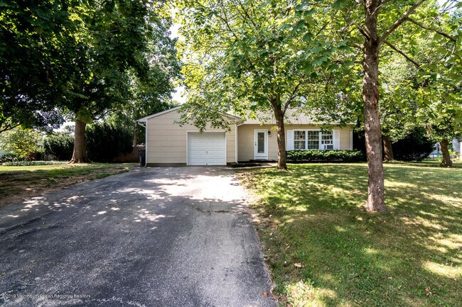 Building Photo - 373 Hilltop Rd