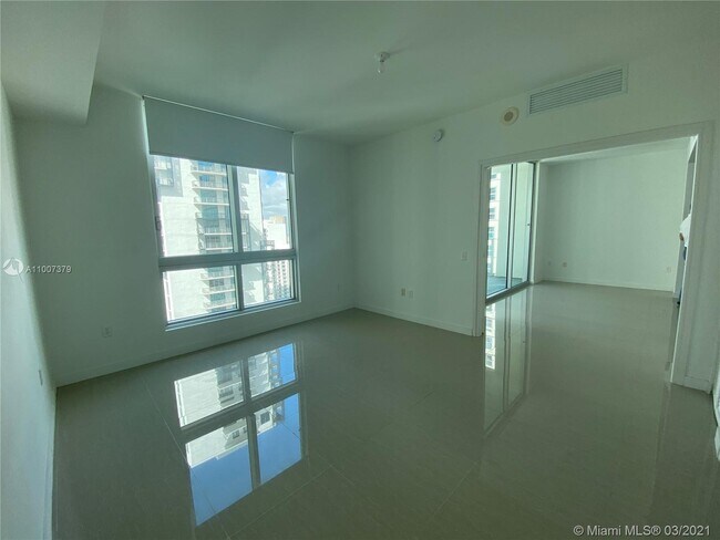 Building Photo - 300 S Biscayne Blvd