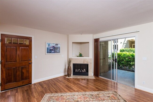 Building Photo - 3151 Via Alicante