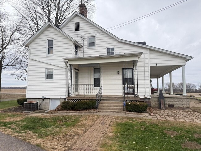 Building Photo - 4790 Lancaster Thornville Rd NE