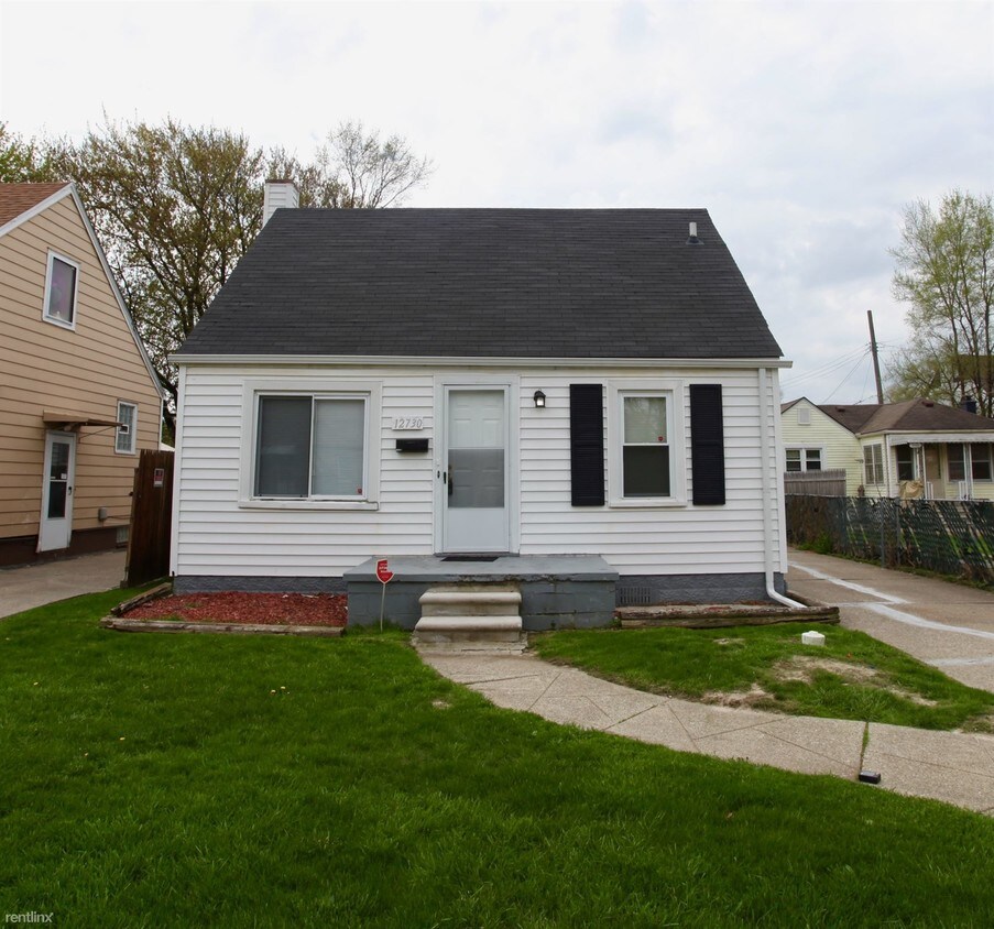 3 br, 1 bath House 12730 Sarsfield Ave House Rental in Warren, MI
