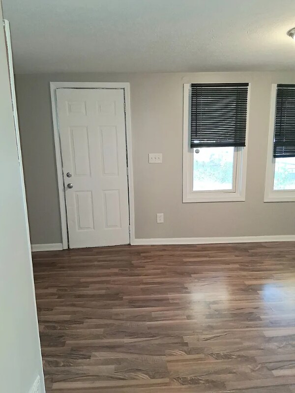 Foto del edificio - 3506 Kahlert Ave