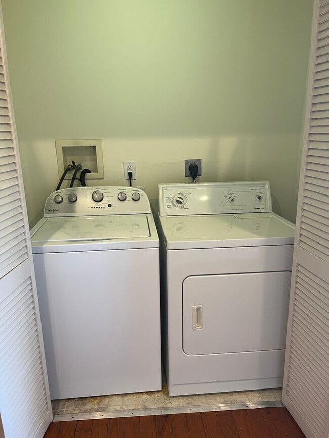 Foto del interior - 692 N High St