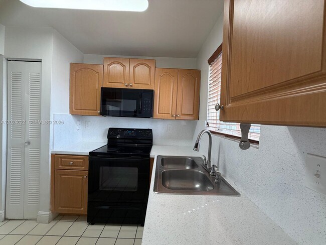 Foto del edificio - 6207 SW 131st Ct