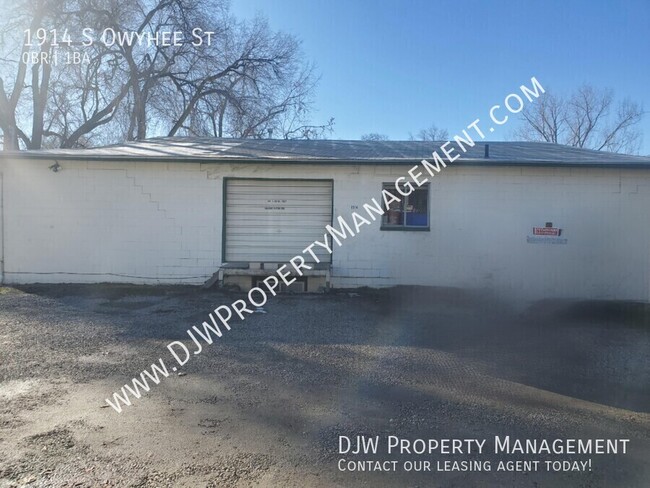 Building Photo - Huge Boise Storage Unit w/Garage Door Access!